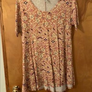 NWOT XL LuLaRoe Perfect T